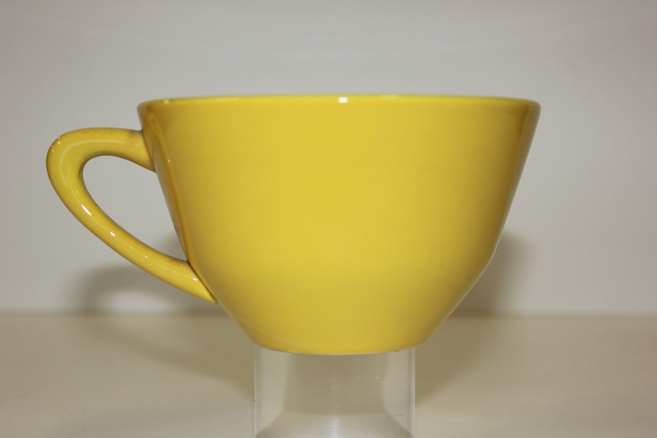 tazza, opera isolata - ambito friulano (secondo quarto sec. XX)