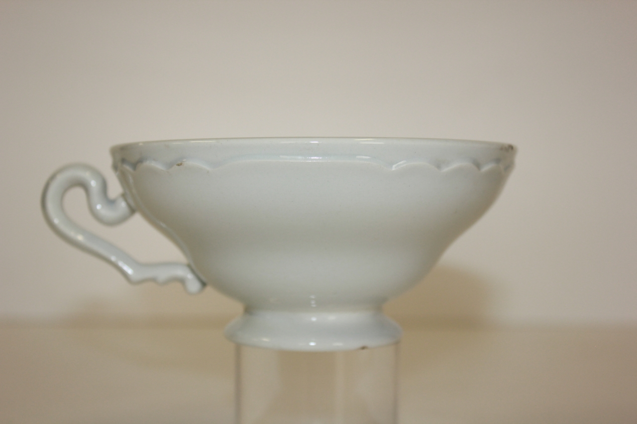 tazzina da caffe', opera isolata - ambito friulano (secondo quarto sec. XX)