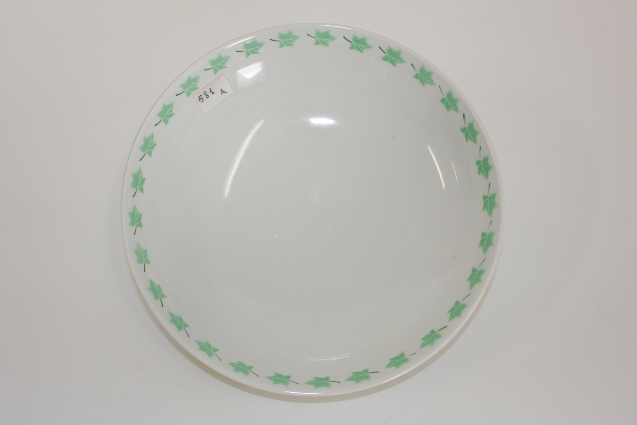 insalatiera, opera isolata - ambito friulano (terzo quarto sec. XX)