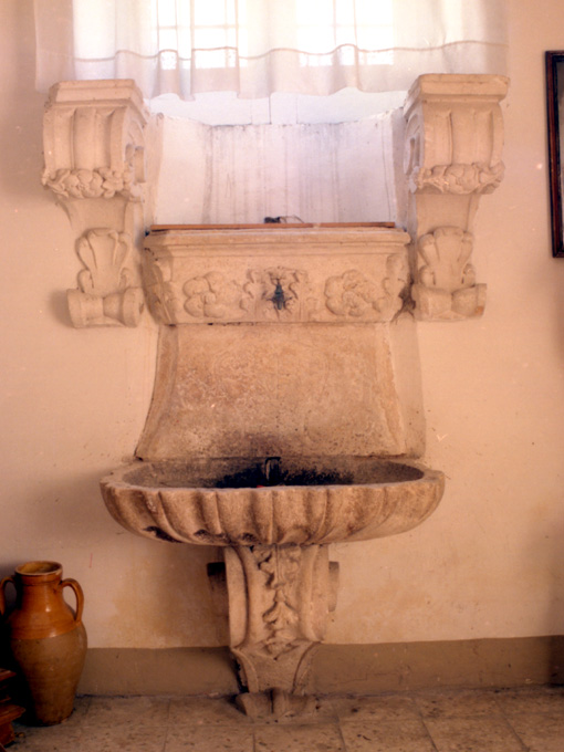 lavabo da sacrestia - ambito Italia meridionale (sec. XVIII)