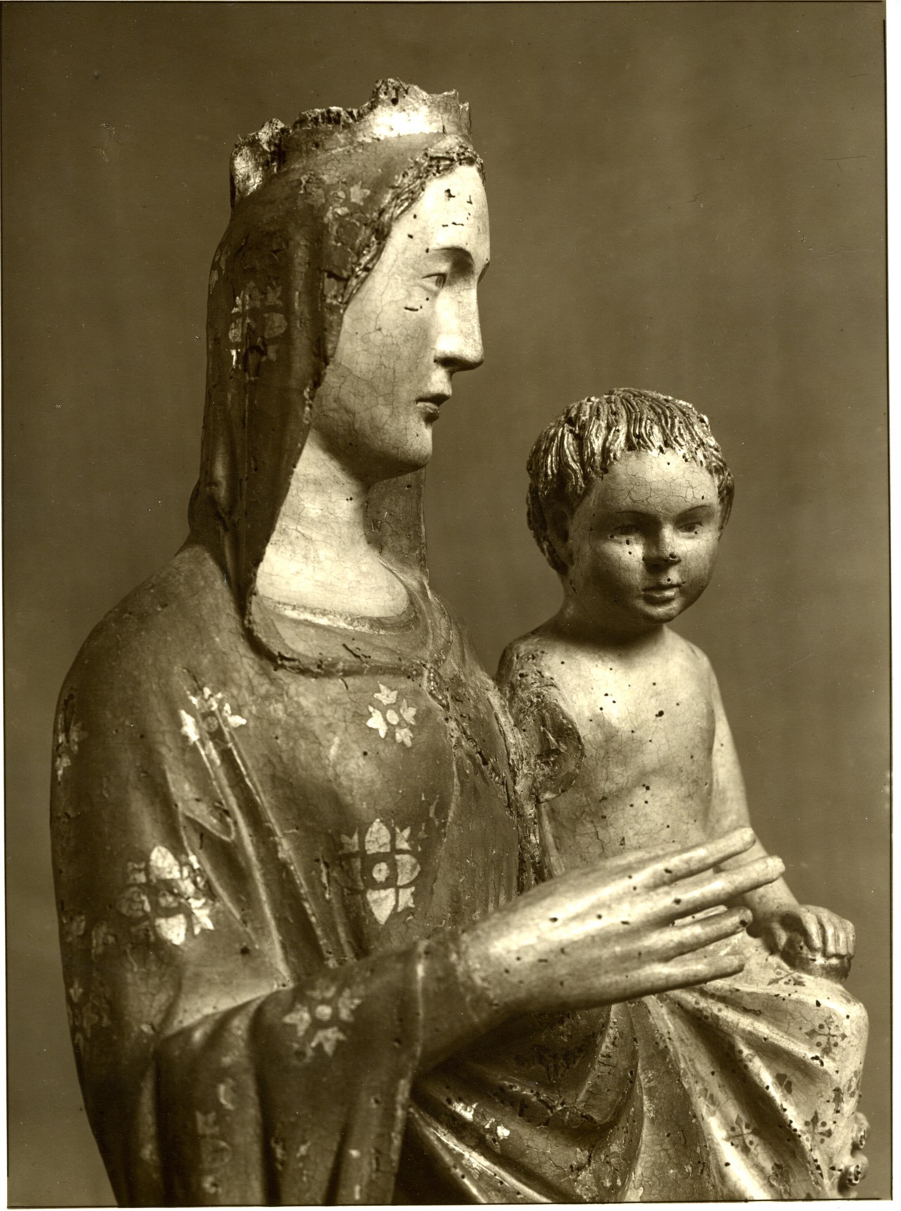Madonna col Bambino/particolare - scultura (positivo) di anonimo (prima metà XX)