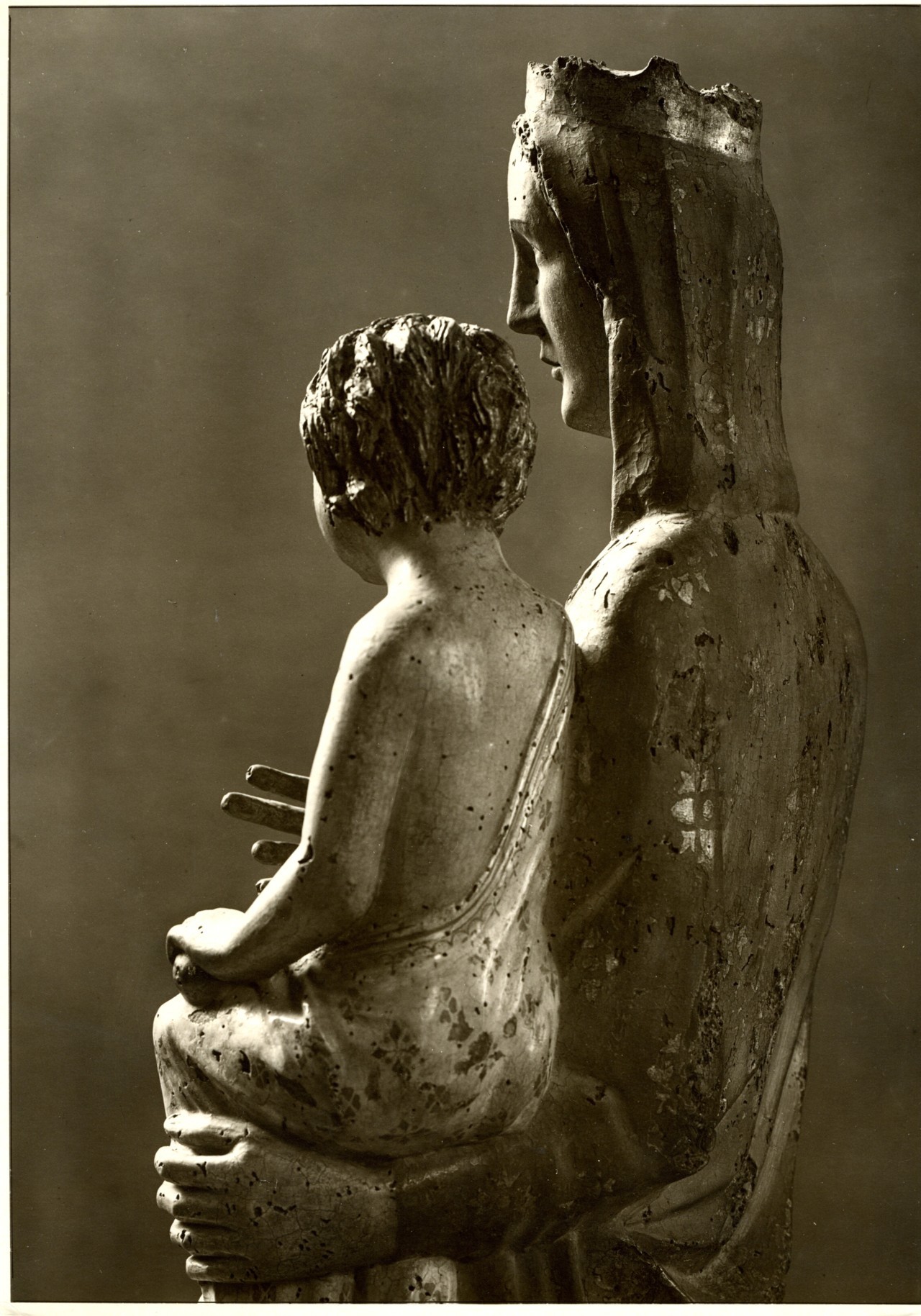 Madonna col Bambino/particolare - scultura (positivo) di anonimo (prima metà XX)