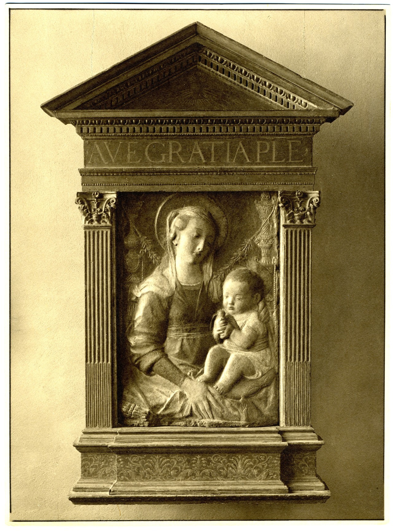 Madonna col Bambino - scultura (positivo) di Barsotti, Ferdinando (studio) (prima metà XX)