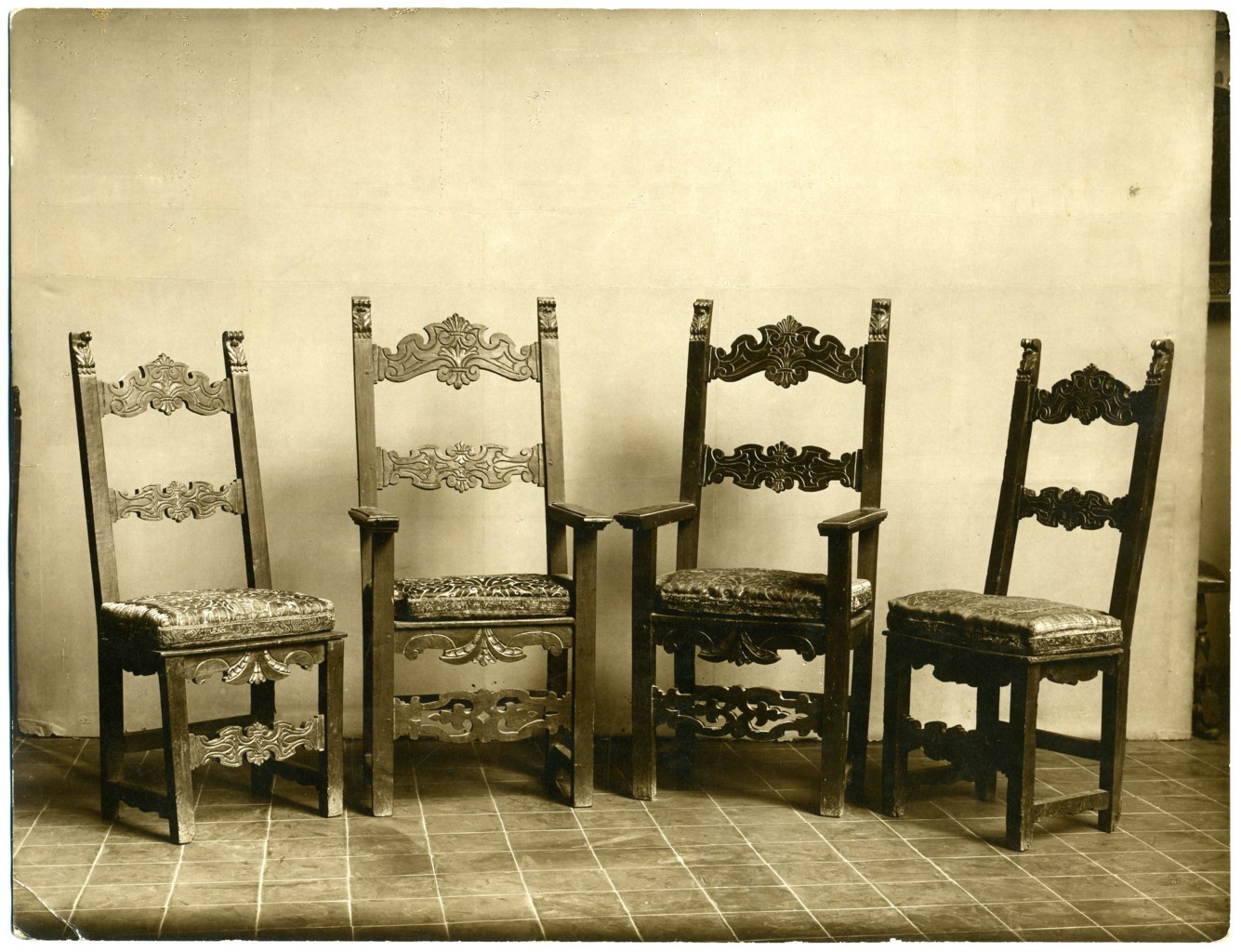 sedie e seggioloni (positivo) di anonimo (prima metà XX)