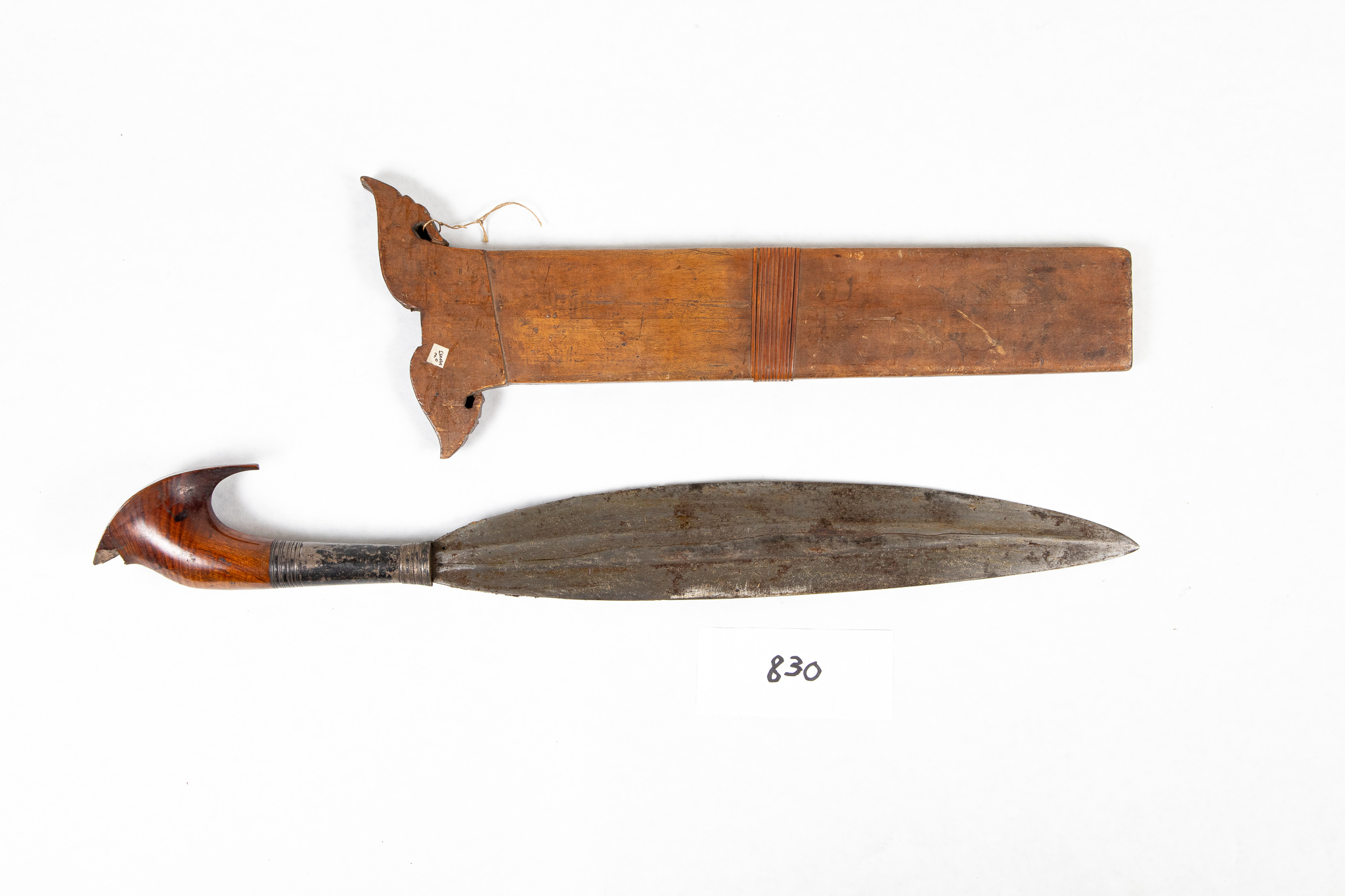 coltello - barong - ambito del Borneo indonesiano (XIX)