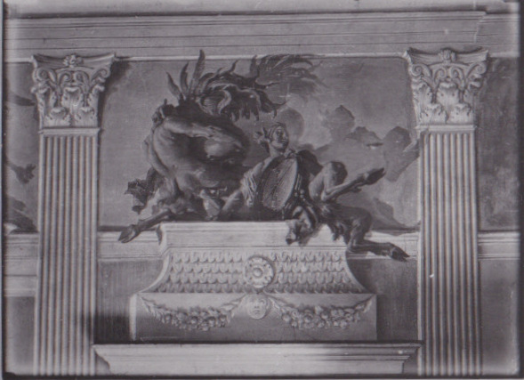 Coppia di satiro e satiressa con vaso e tamburo, scena mitologica (affresco) di Tiepolo Gian Domenico (XVIII)