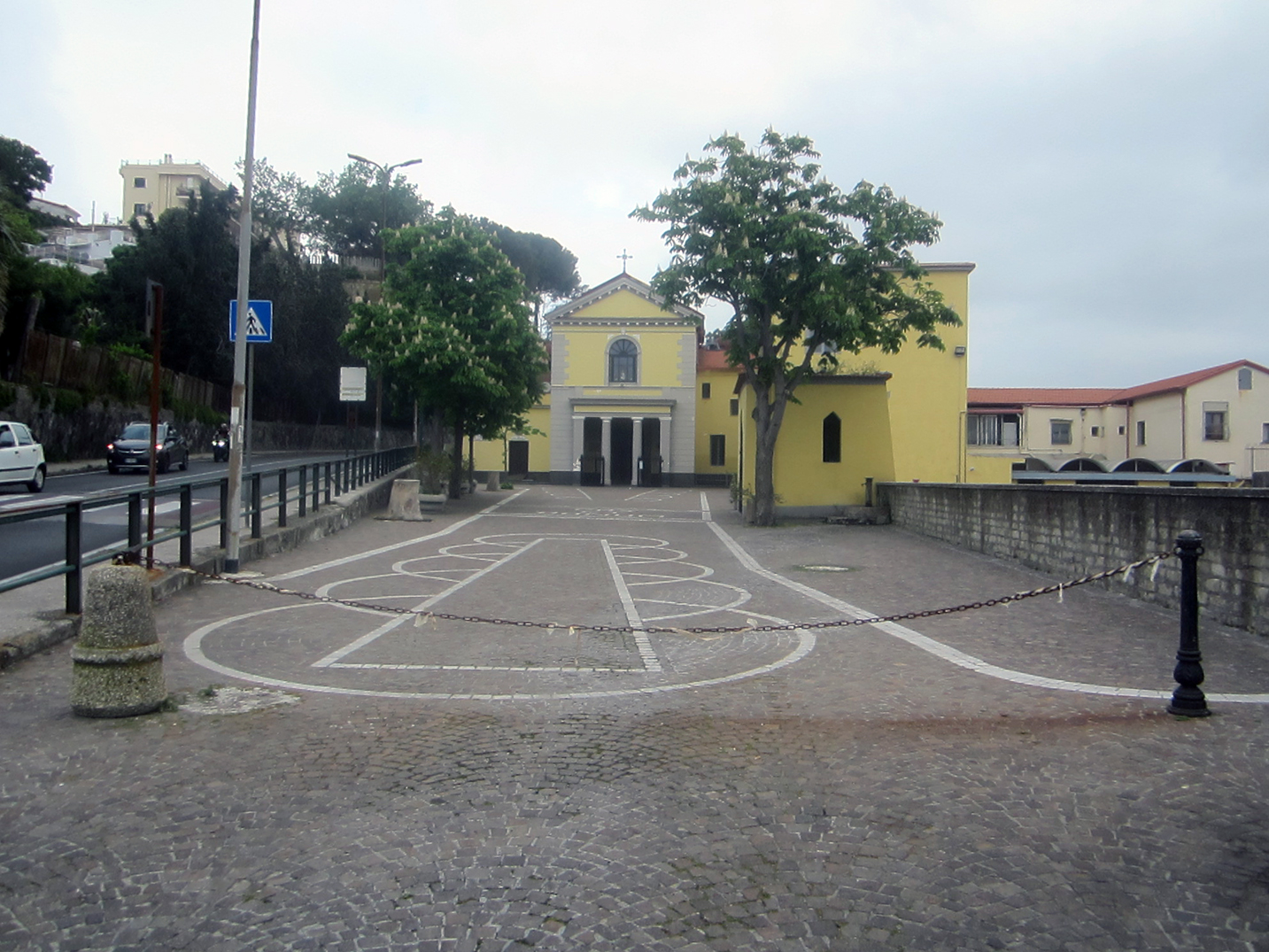 Chiesa e convento di S. Gennaro alla Solfatara (santuario) - Pozzuoli (NA) 