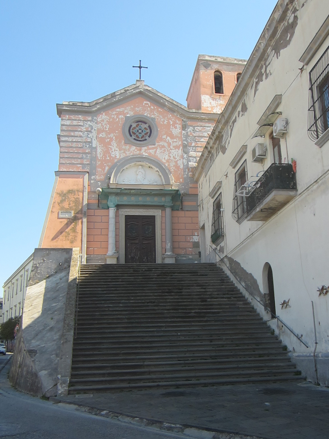 Chiesa di S. Francesco D'Assisi e S. Antonio da Padova (chiesa, parrocchiale) - Pozzuoli (NA) 