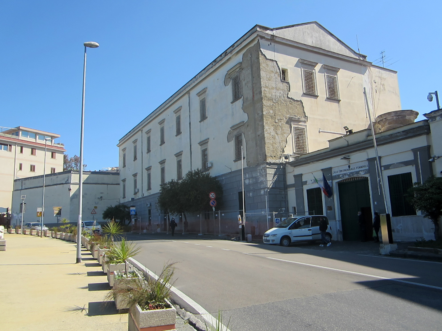 Casa circondariale femminile (carcere) - Pozzuoli (NA) 