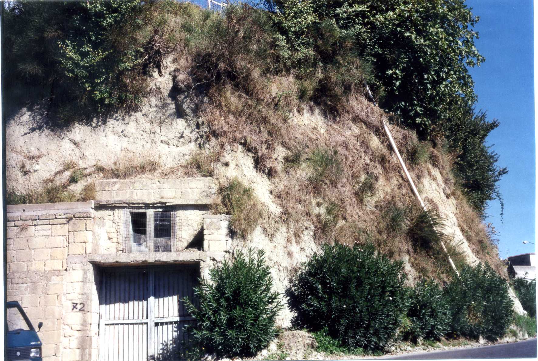 cellaio rurale (cascina) - Serrara Fontana (NA) 