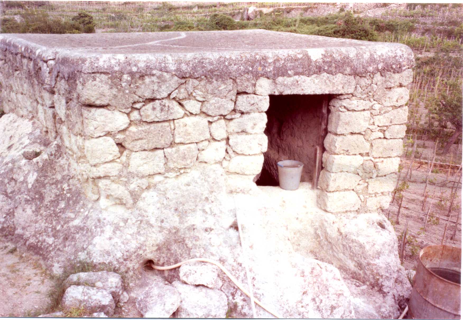 cisterna rurale (casale) - Forio (NA) 