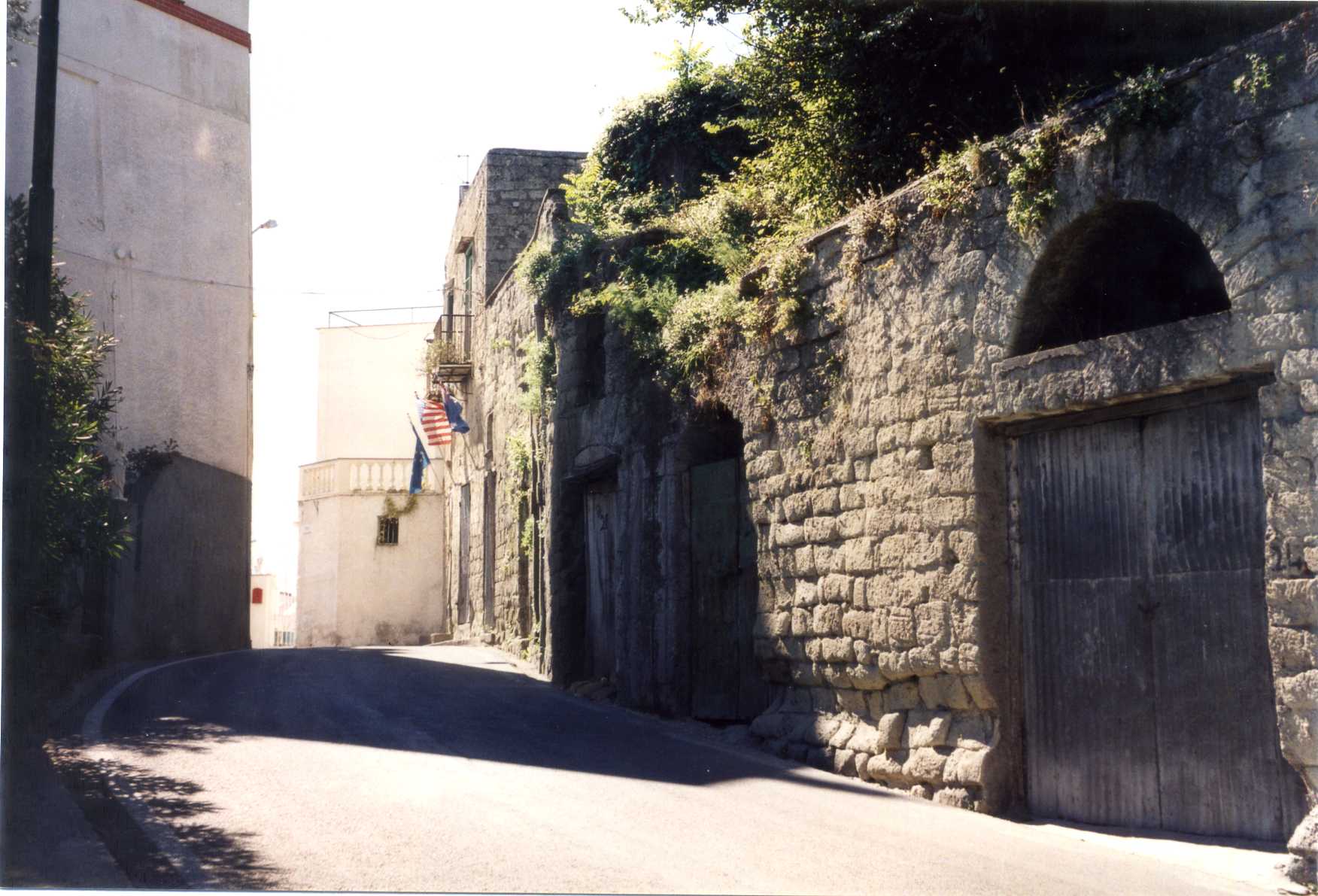 rimessa cellaio rurale (rimessa) - Serrara Fontana (NA) 