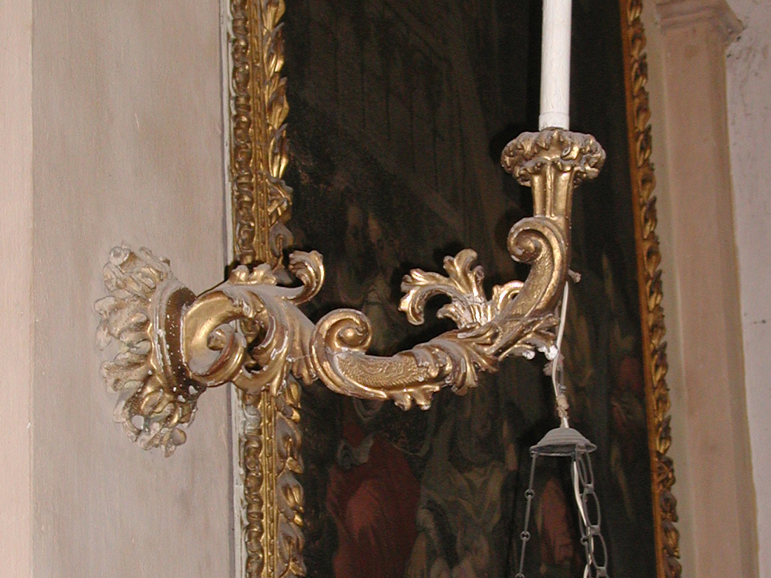 motivi decorativi a foglie d'acanto e a volute (candeliere da parete, insieme) - ambito romagnolo (fine/ inizio secc. XVII/ XVIII)