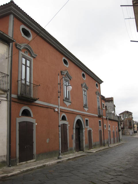 palazzo, privato - Vairano Patenora (CE) 