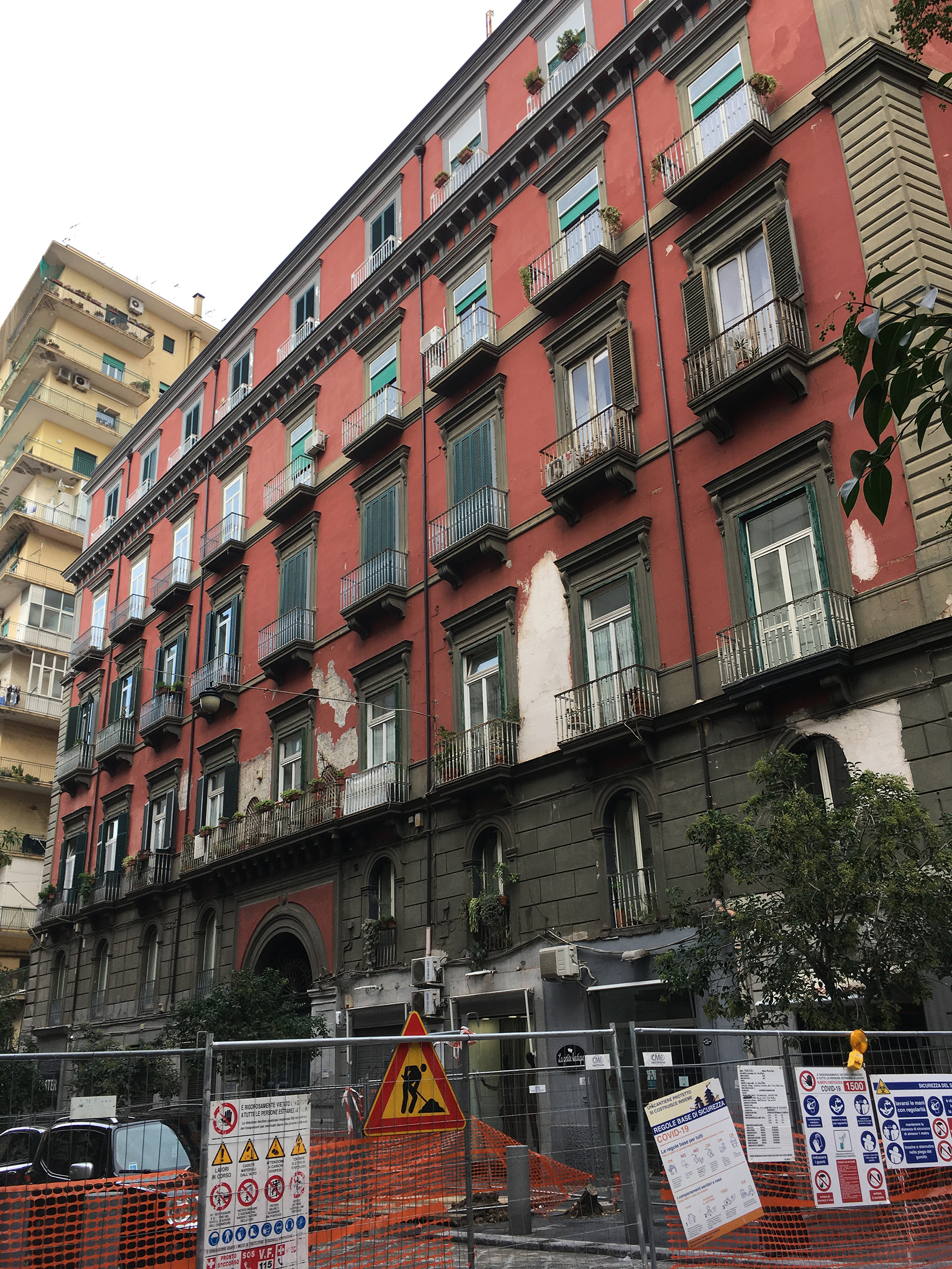 [Palazzo in Via Duomo, 19] (palazzo) - Napoli (NA) 