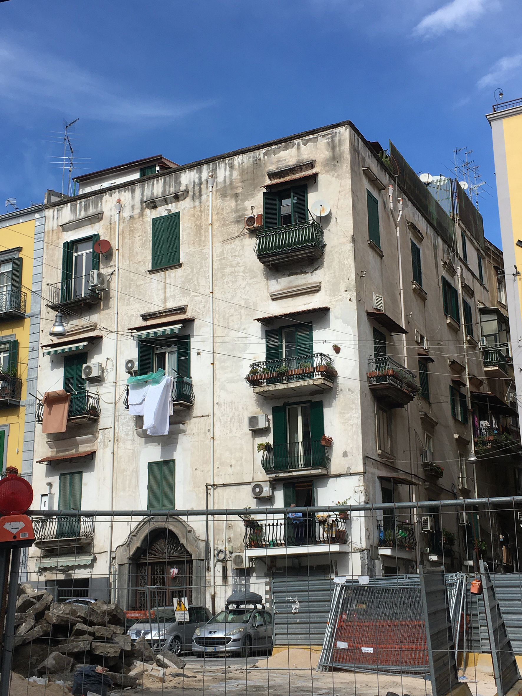 [Palazzo in Via Carbonara, 23] (palazzo) - Napoli (NA) 