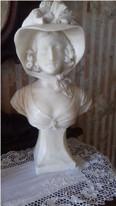 Mezzo busto femminile, ritratto (scultura) - ambito italiano (XX)