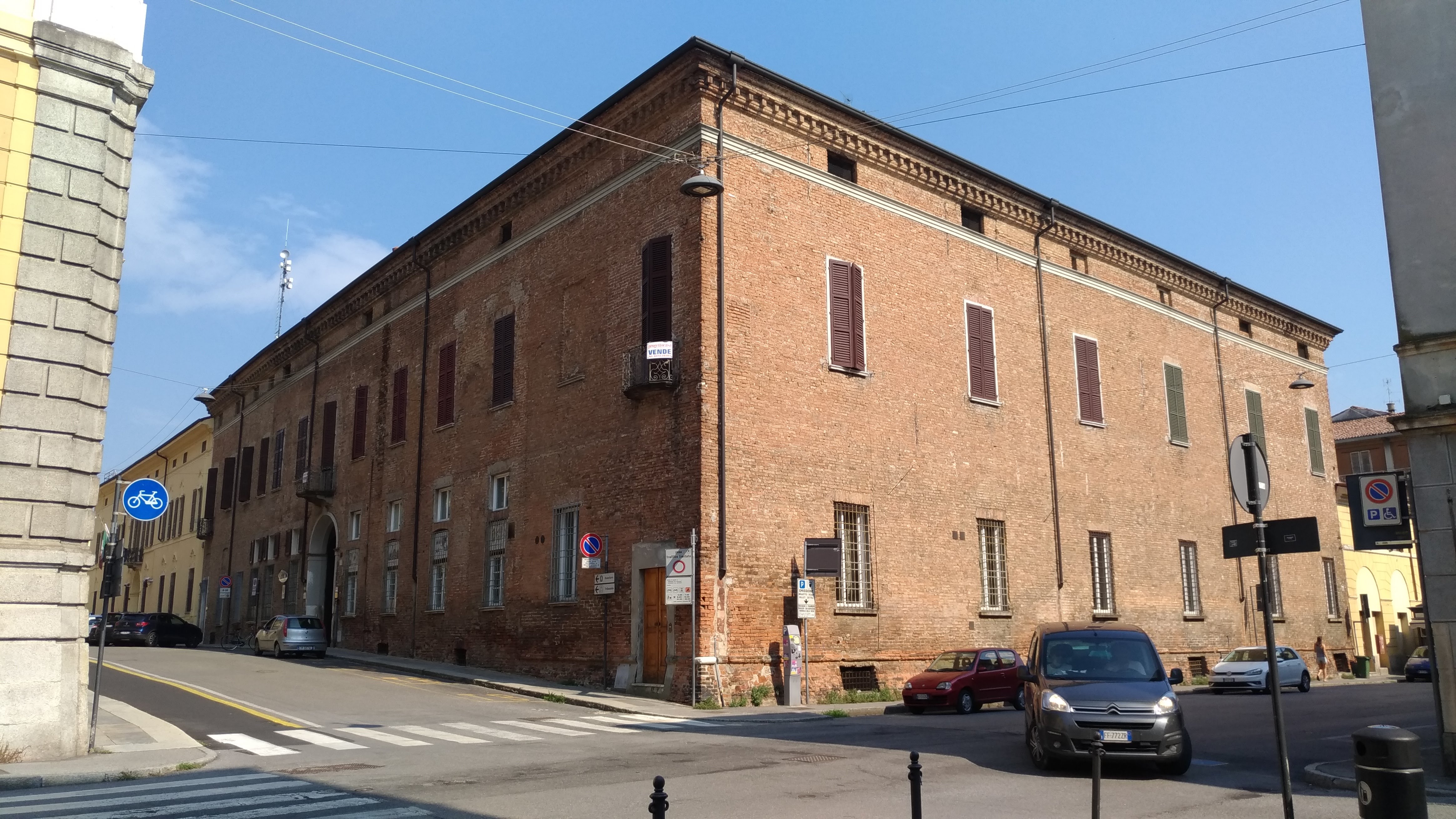 Palazzo Manna (palazzo, nobiliare) - Cremona (CR)  (XVII)