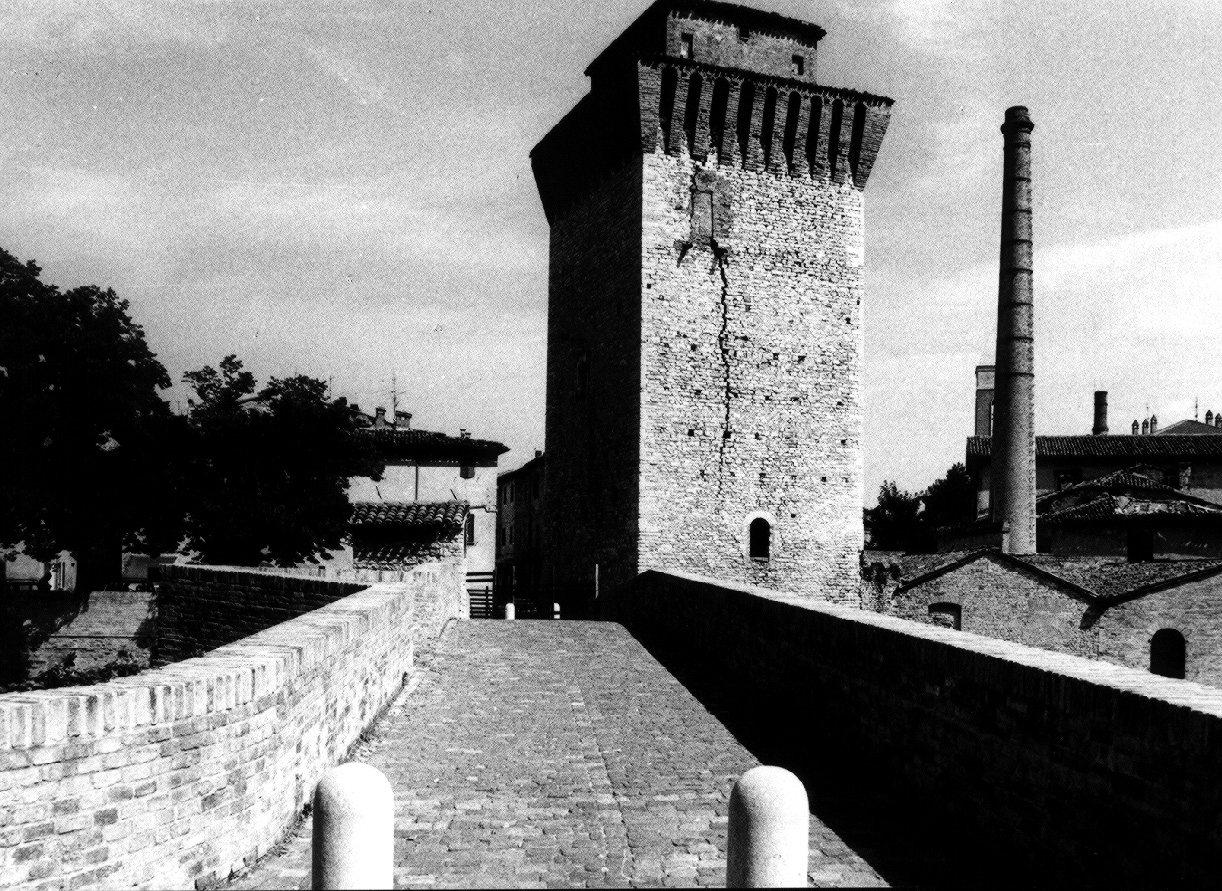 Torre di Guardia sul Metauro (torre, di guardia) - Fermignano (PU)  (XV)