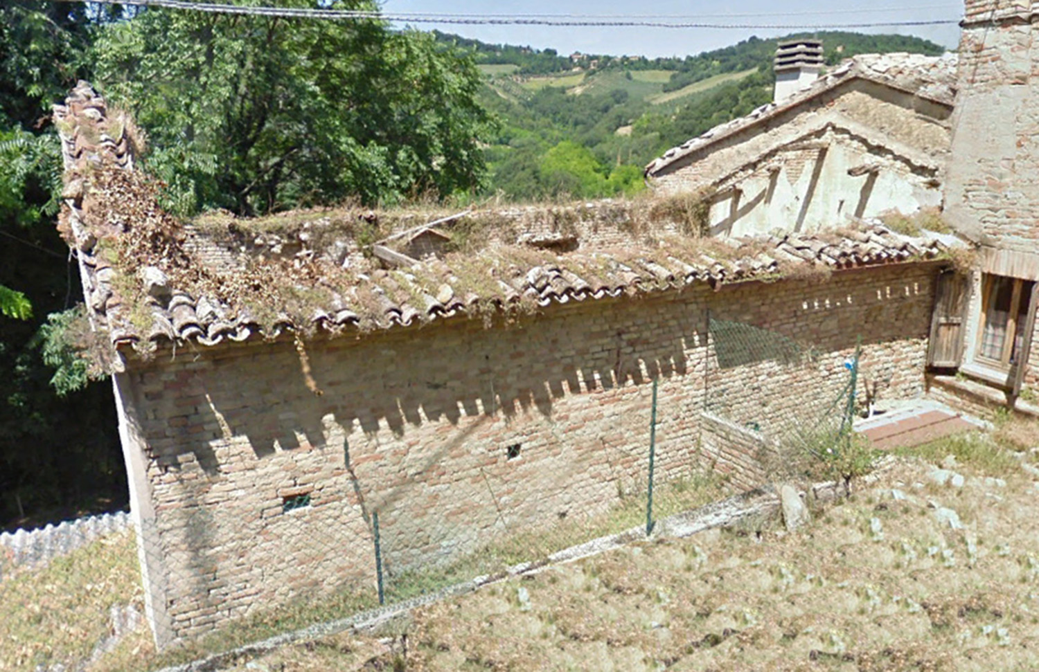 Resti della Chiesa di S. Biagio e S. Cesareo (chiesa, parrocchiale) - Cartoceto (PU) 