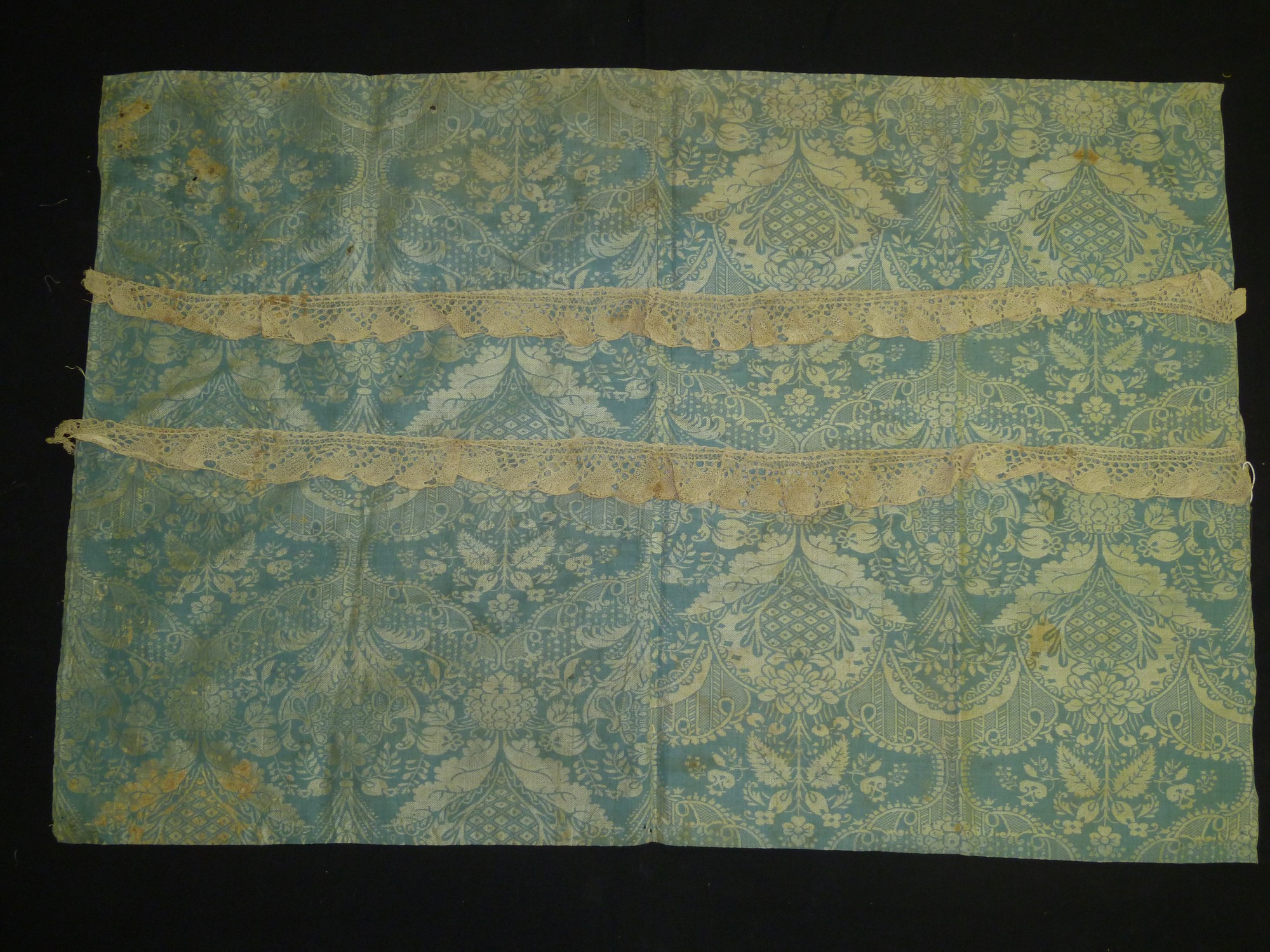 tendina, opera isolata - manifattura veneziana (primo quarto XVIII)