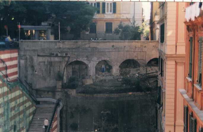 Resti di acquedotto medievale (acquedotto, medievale) - Genova (GE)  (XI, fine)