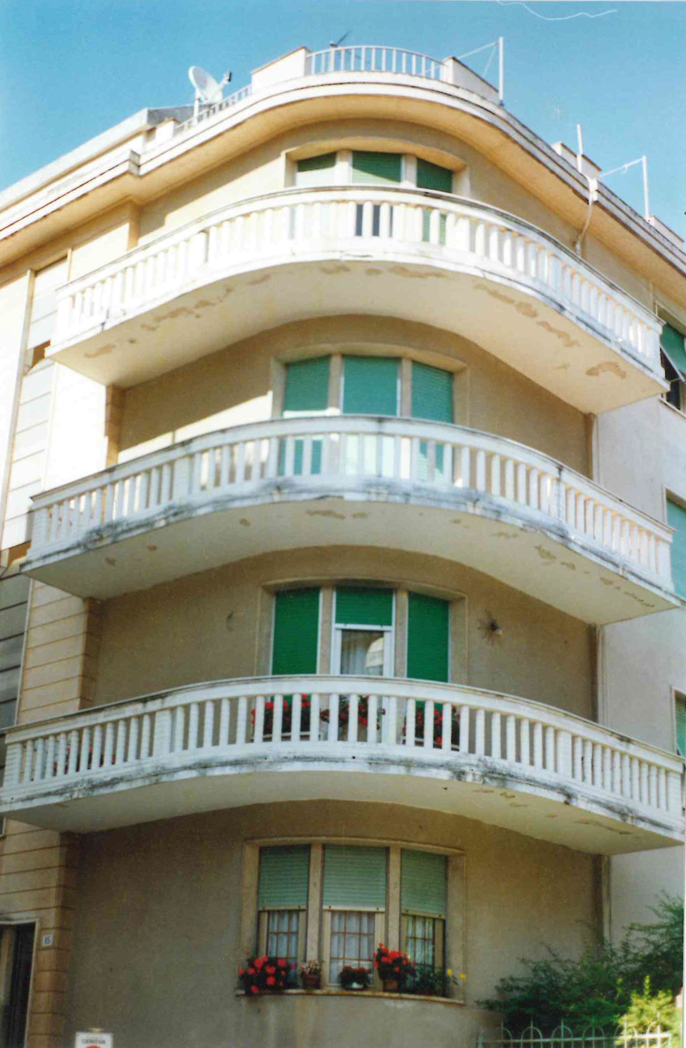 residenza condominiale (casa, privata) - Genova (GE)  (XX)