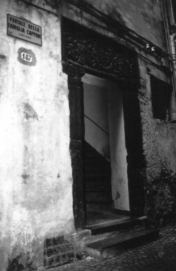 Casa con portale in ardesia (casa, privata) - Taggia (IM)  (XIV)