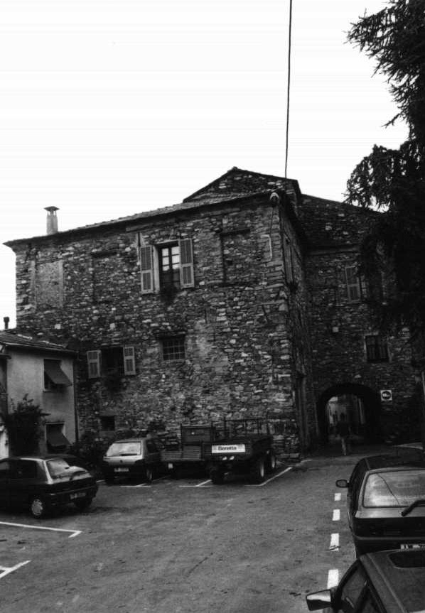 Castello Saraceno poi dei Lascaris (castello, saraceno) - Aurigo (IM)  (XVI)