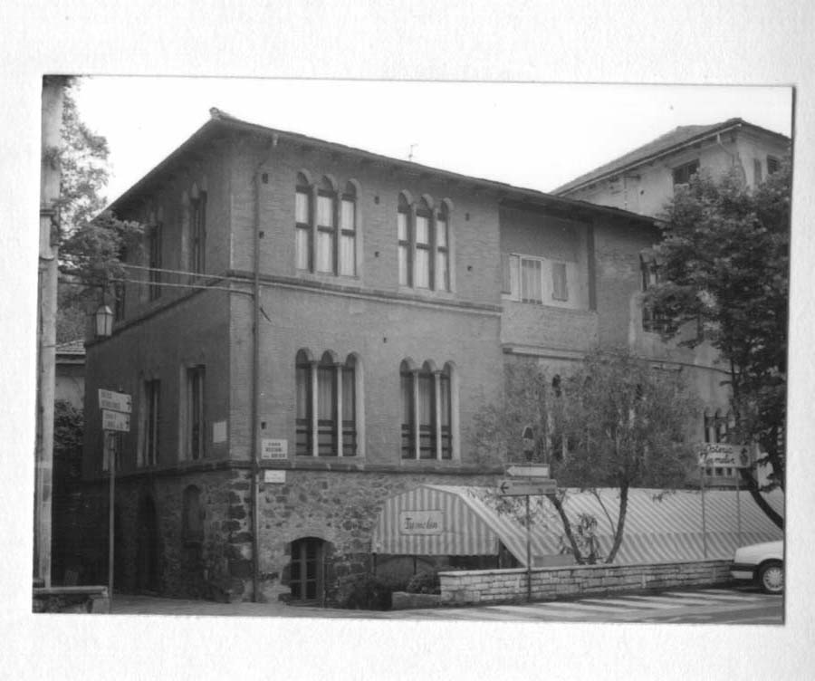 Casa Restani (casa, del Capitanato) - Levanto (SP)  (XIV)