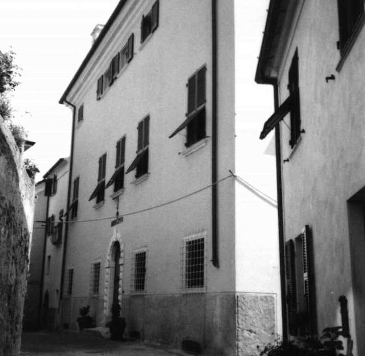 Palazzo Amati/Cornelio (palazzo, pubblico) - Castelnuovo Magra (SP)  (XIX, inizio)