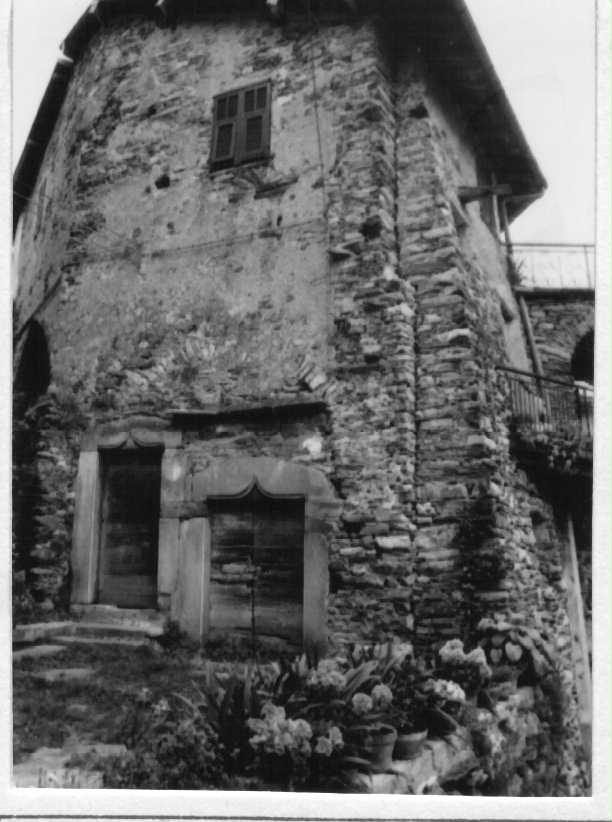 Casa degli Armigeri (edificio d'abitazione) - Rezzo (IM)  (XVI)