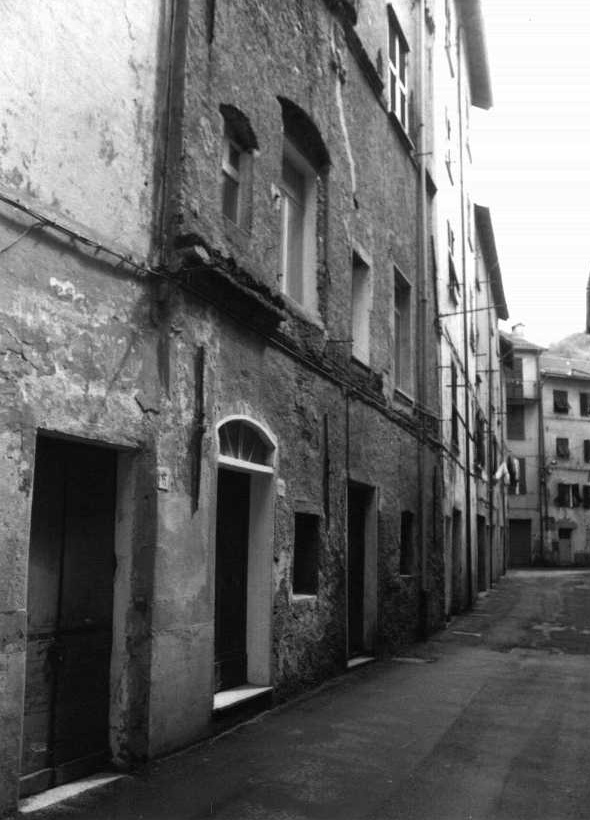 casa a schiera - Rossiglione (GE)  (XVI, Inizio)