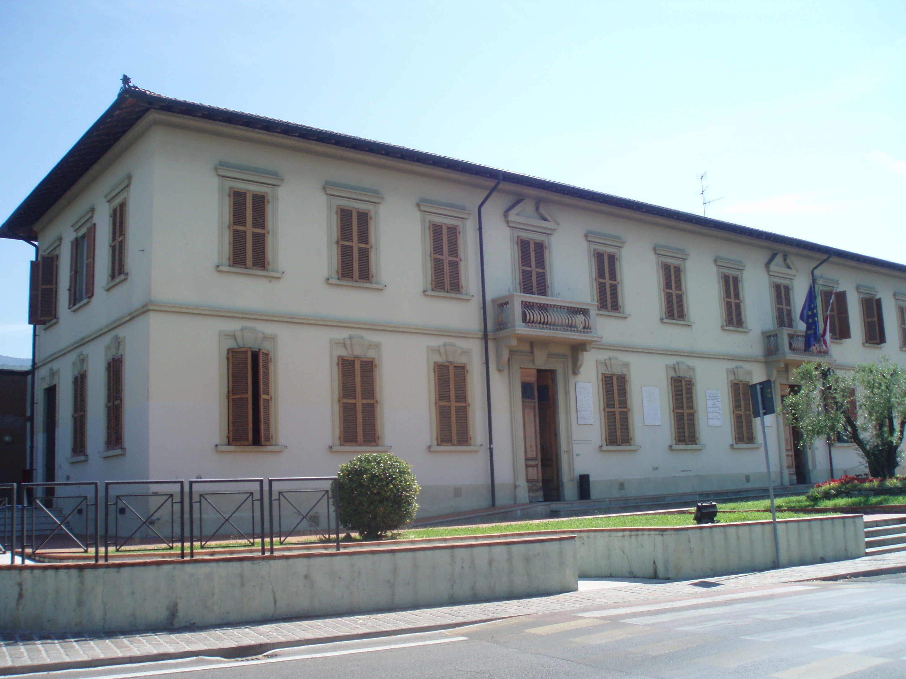 Palazzo comunale (municipio) - Montemurlo (PO)  (XIX, fine; XX, inizio)