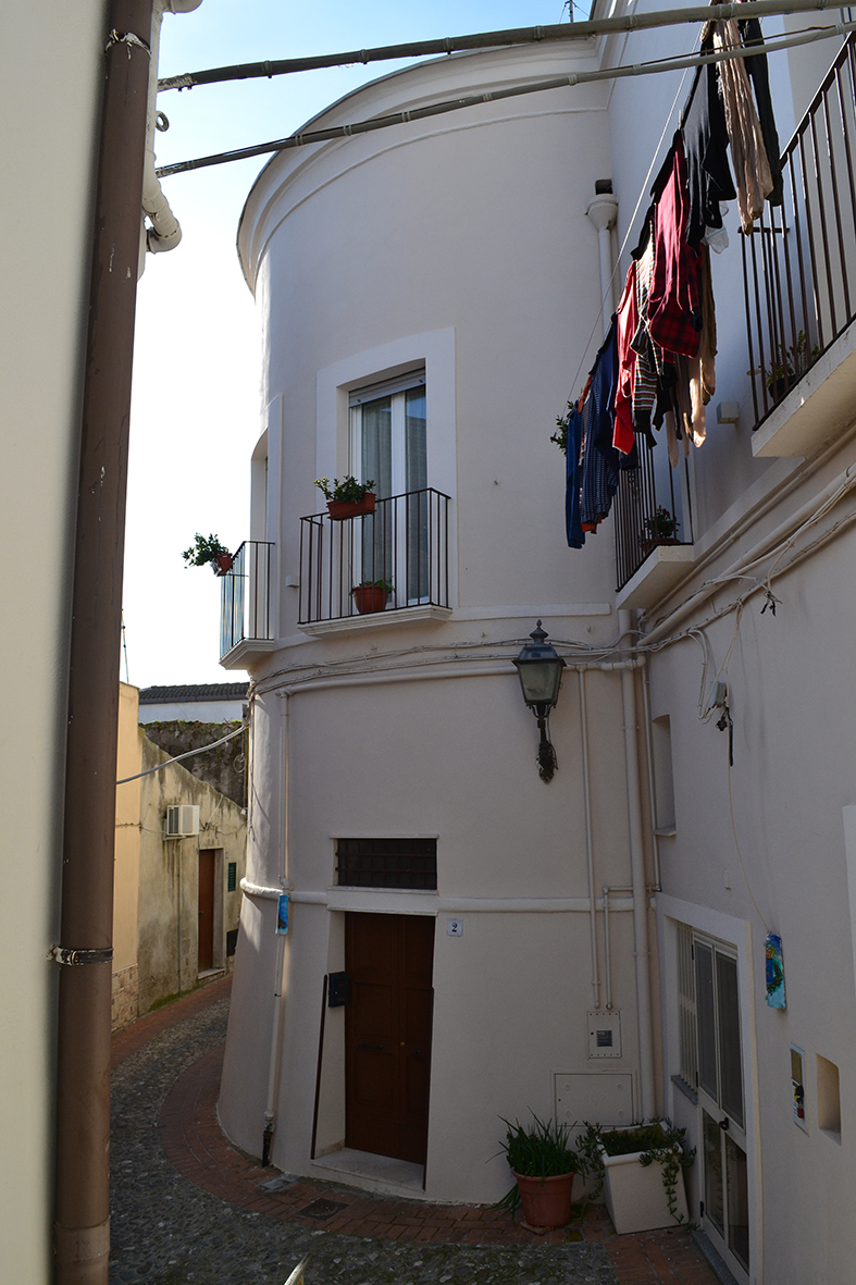 Palazzo Roggers, Torre circolare (palazzo, privato) - Pisticci (MT)  (XIX)