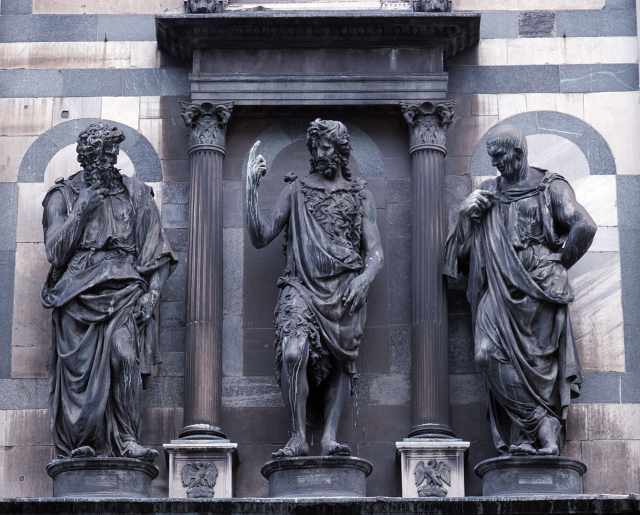 predicazione di San Giovanni Battista (gruppo scultoreo) di Rustici Giovanni Francesco (sec. XVI)