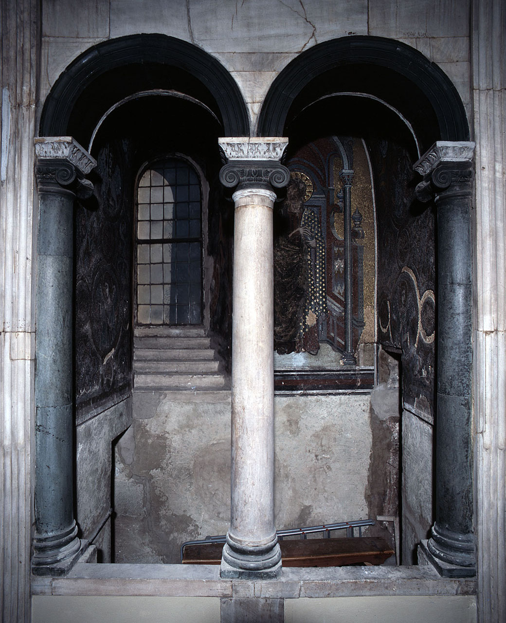 Santi (decorazione musiva, ciclo) - bottega fiorentina (sec. XIV)