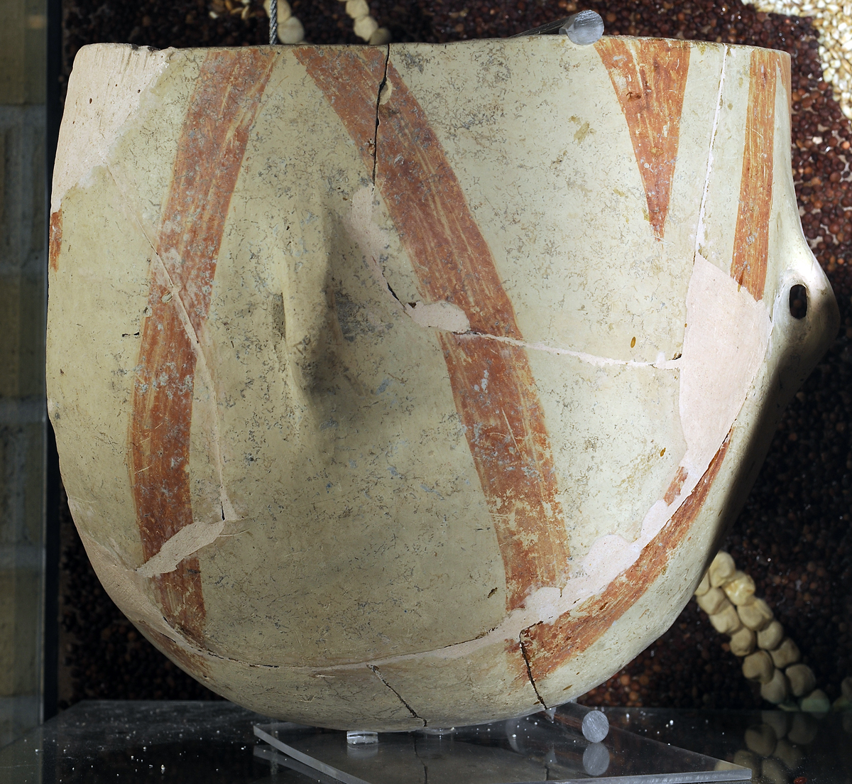 vaso emisferico - neolitico- cultura di Catignano (V-IV millennio a.C)