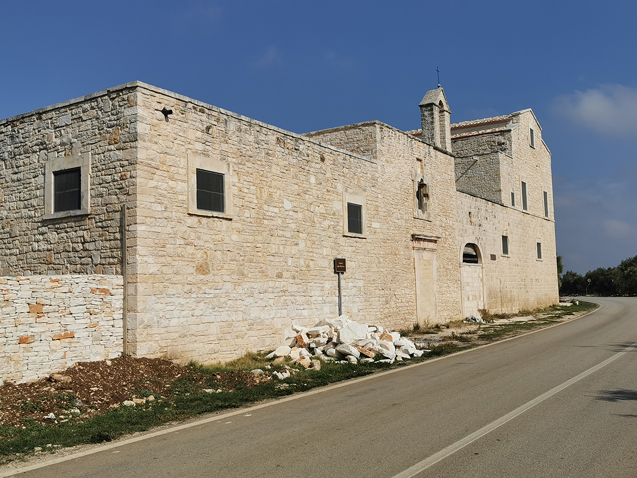 Chiesa e casale di S. Martino (chiesa) - Giovinazzo (BA) 