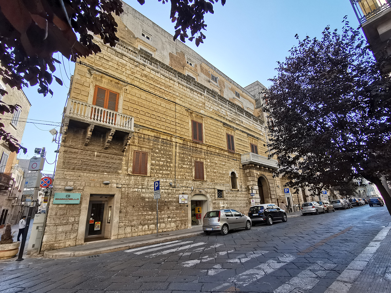 Palazzo Lamonica (palazzo, gentilizio) - Corato (BA) 