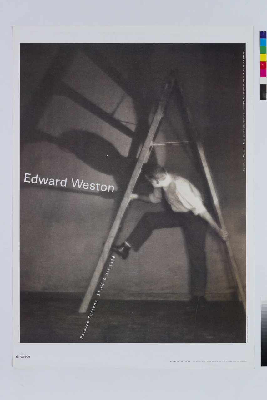 fotografia con uomo e scala pieghevole di Edward Weston (manifesto) di Camuffo Giorgio (XX)
