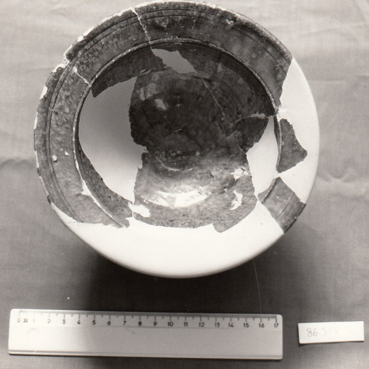 piatto - produzione savonese (XIII sec. d.C)