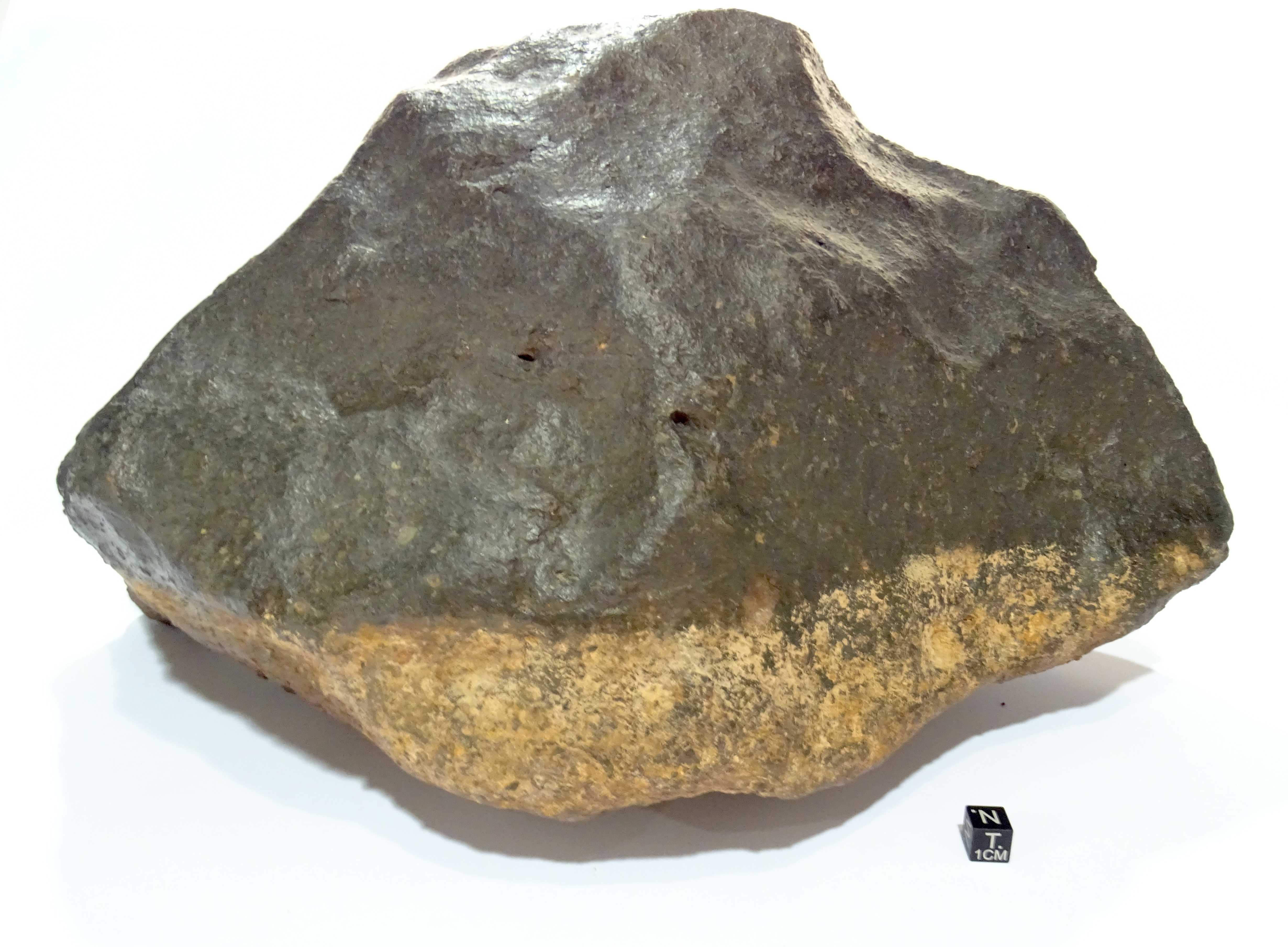 Meteorite/ Condrite ordinaria/ Northwest Africa 2740 (esemplare)