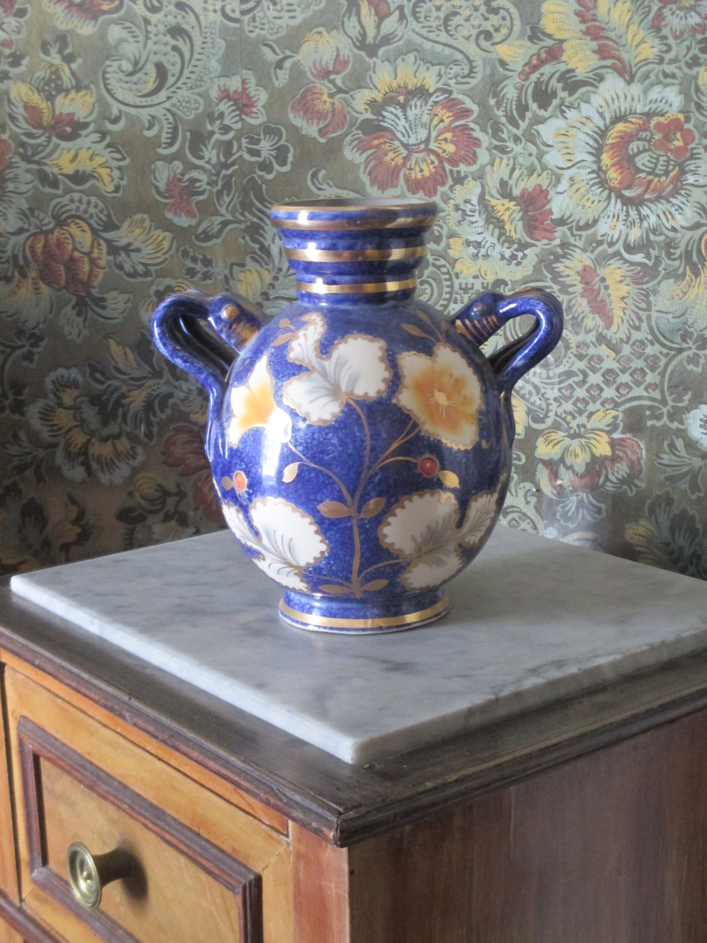 Vaso a due manici in maiolica smaltata (vaso da fiori, opera isolata) di artigianato fiorentino (laboratorio) - ambito toscano (secondo quarto XX)