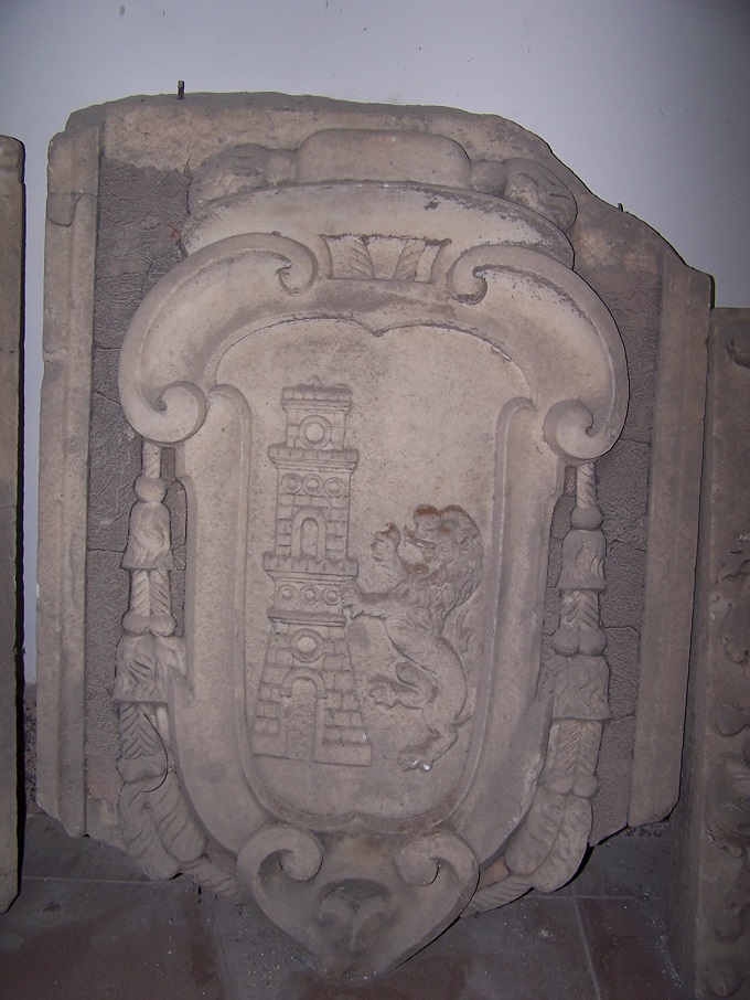 stemma vescovile (arme episcopale) - bottega messinese (ultimo quarto XVII)