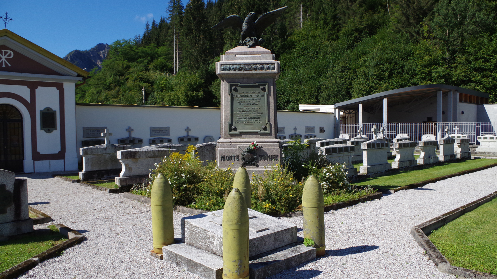 allegoria della Vittoria come aquila (monumento ai caduti - ad ara, opera isolata) - bottega piemontese (primo quarto XX)