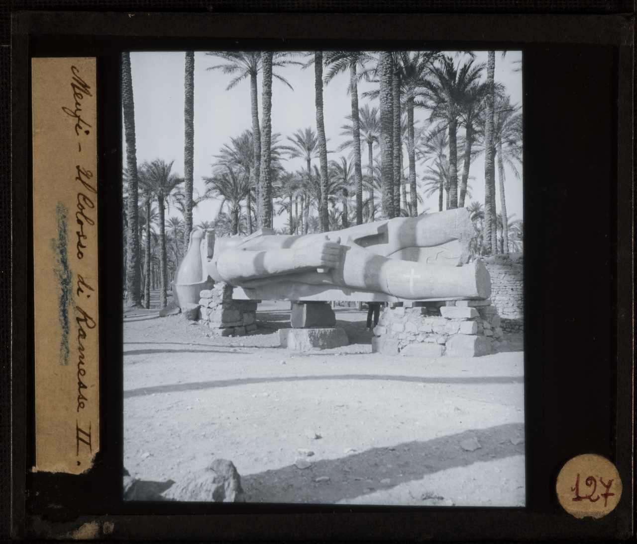 Marro, Oggetti di scavo egizi, Arte egizia, Oggetto in pietra (positivo) di Marro, Giovanni (attribuito) - Didattica scientifica (prima metà XX)