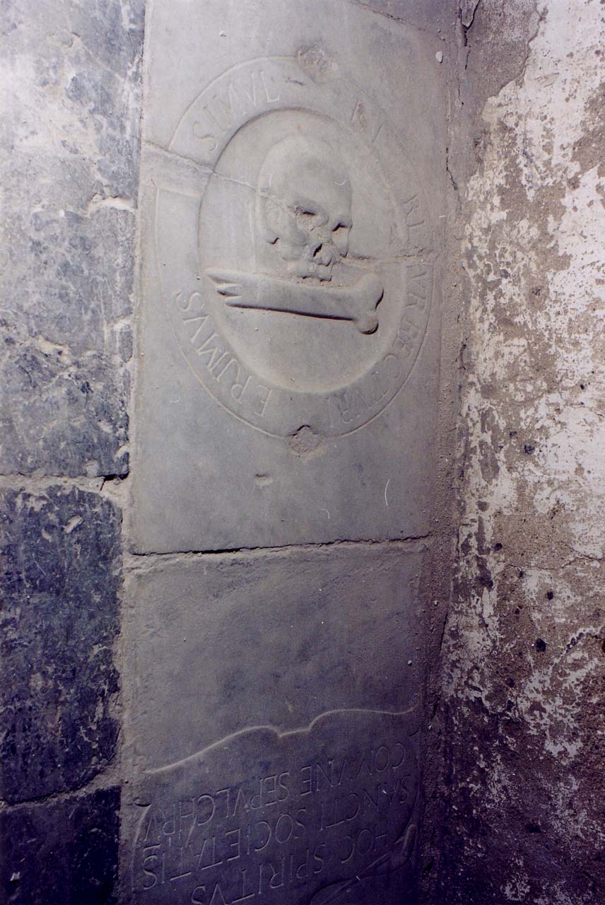 teschio, cartiglio (lapide tombale) - ambito siciliano (metà XVII)