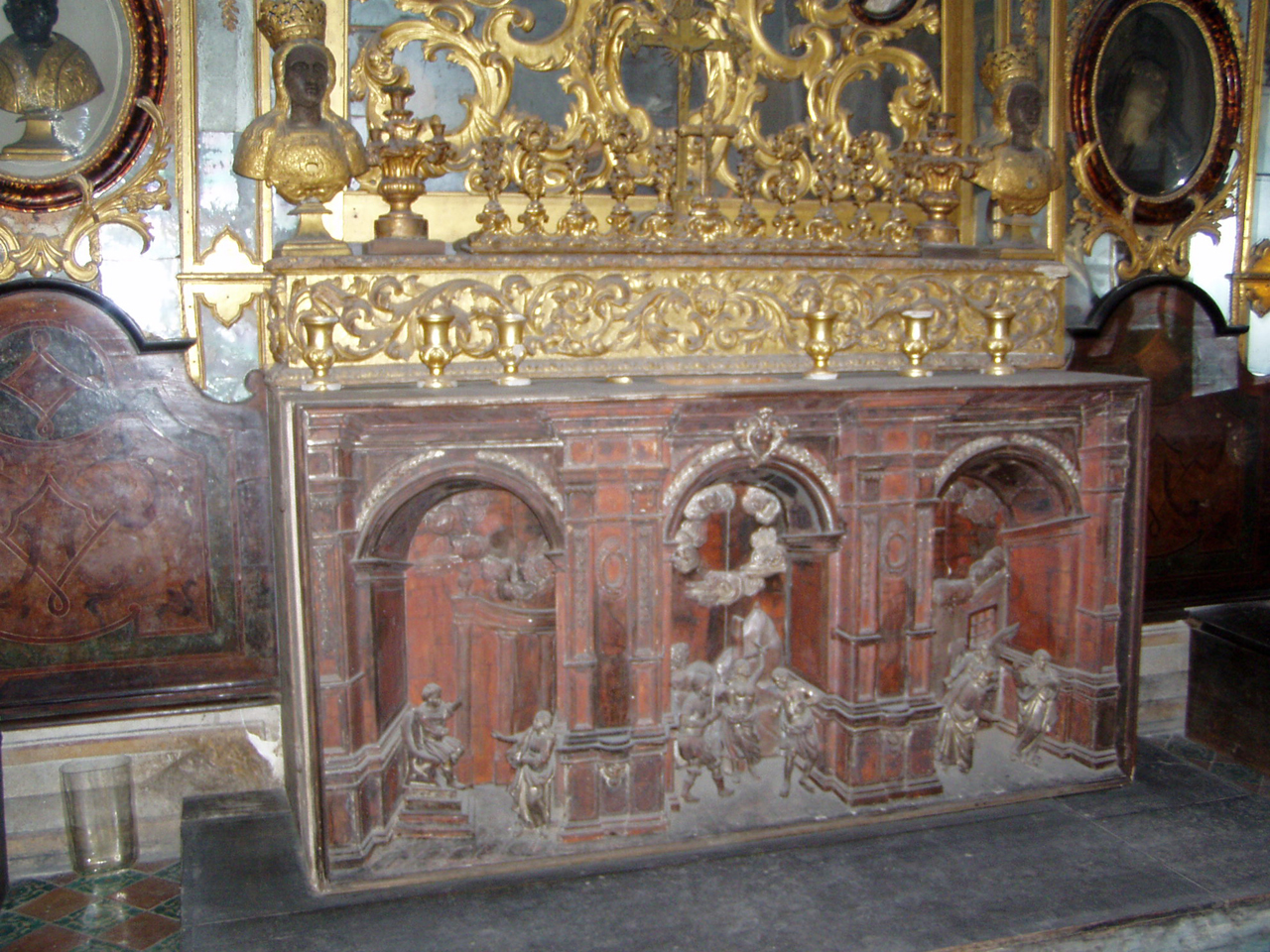 motivi decorativi fitomorfici, storie di Sant‘Agata, Cristo in croce, reliquiari (altare, elemento d'insieme) - ambito siciliano (terzo quarto XVIII)