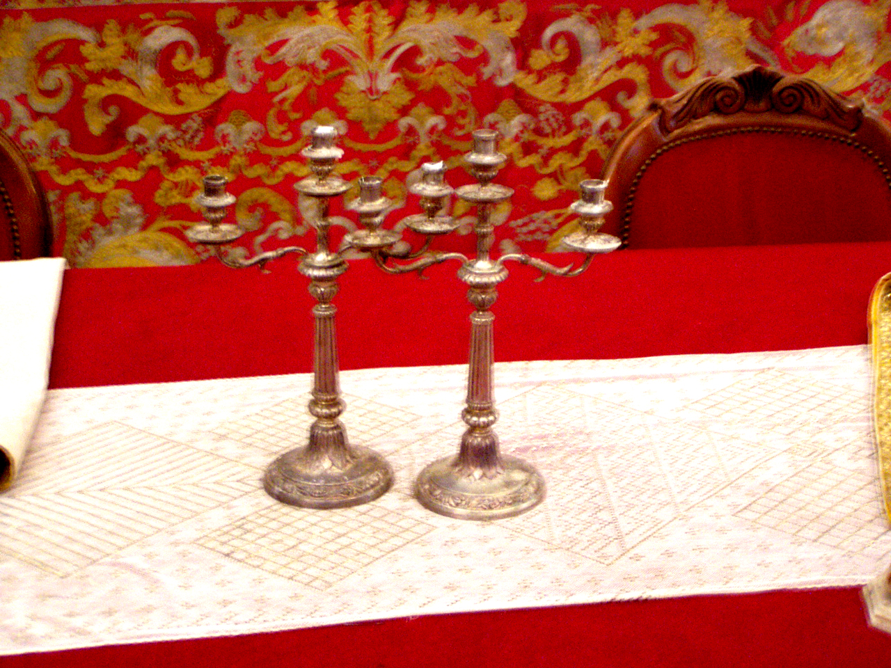 motivi decorativi fitomorfici, corona (candelabro, serie) - ambito siciliano (metà XIX)